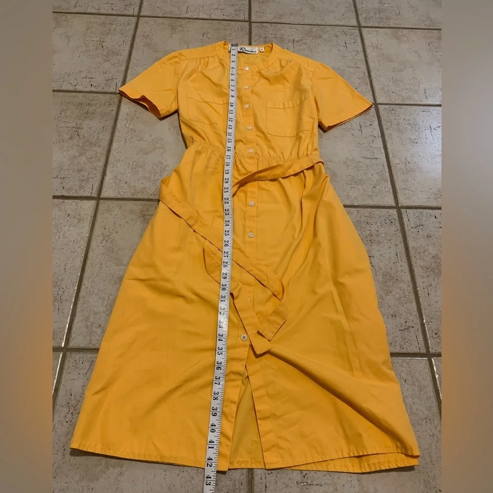 VINTAGE 80s Rouie Yellow Midi Shirt Dress with Belt Short Sleeve Size 12 - Picture 7 of 7